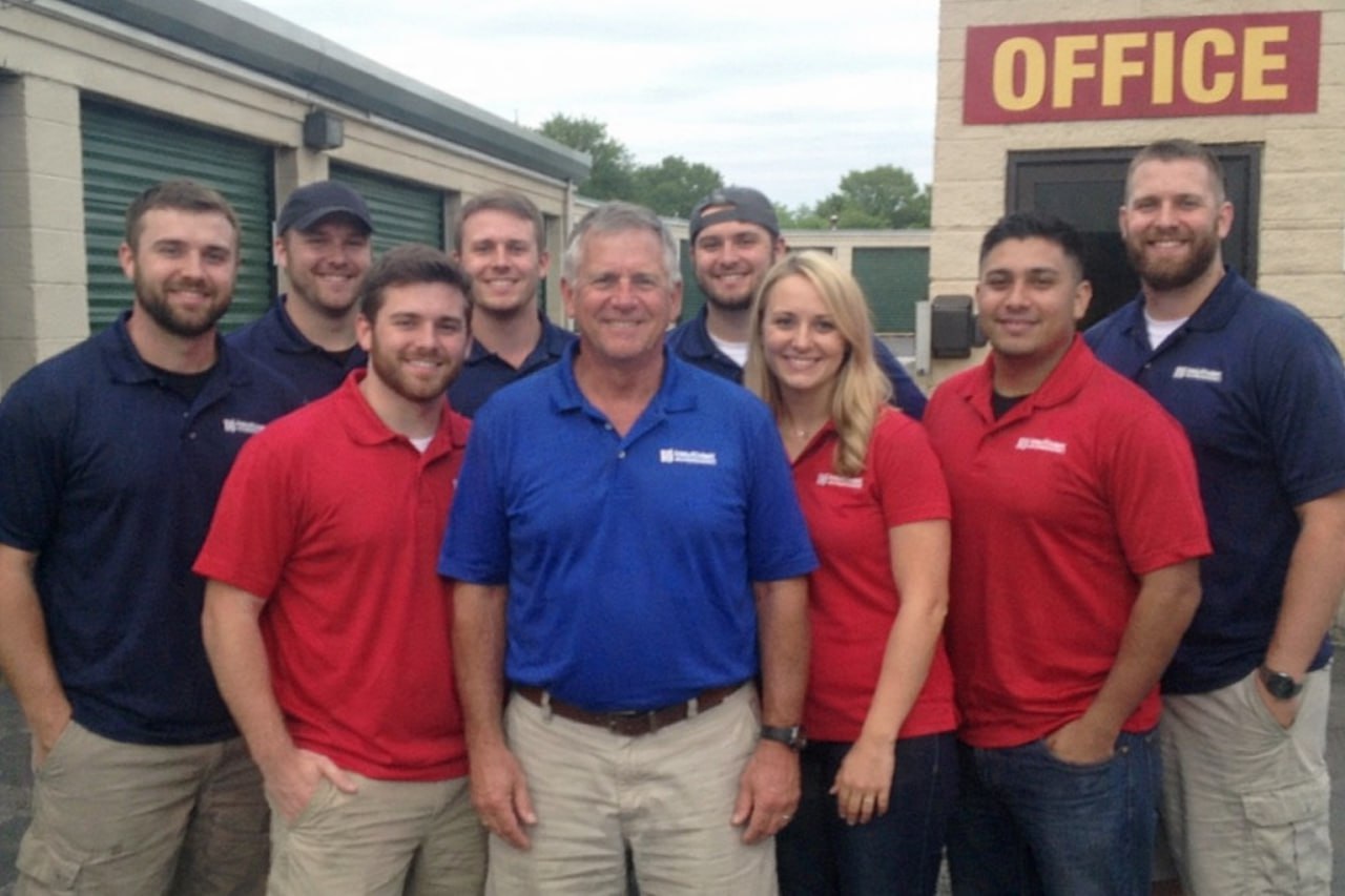 Water damage restoration professionals in Olathe, KS